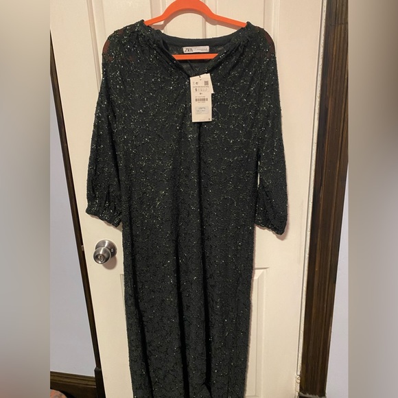 Limited edition sequin dress - Picture 2 of 5